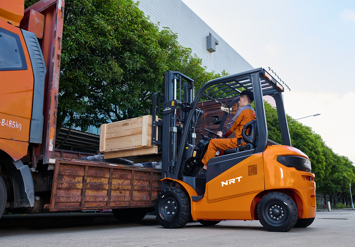 electric forklifts trucks